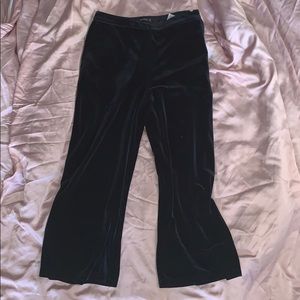 A&F Black velvet crop pants